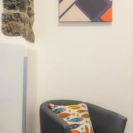 招待所 艾菲塔卡米利戴尔高富得利5号露台旅馆 4*