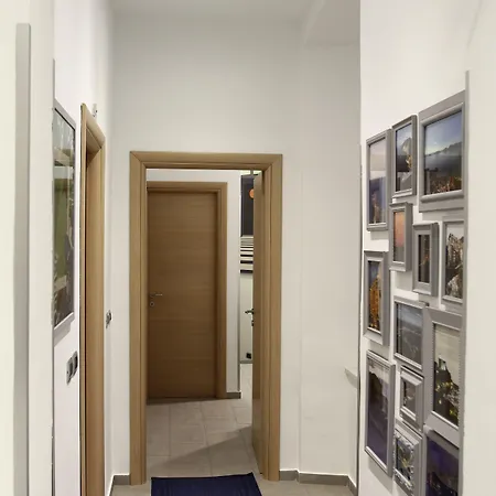 艾菲塔卡米利戴尔高富得利5号露台旅馆 招待所 4*