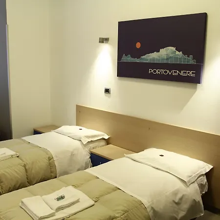 Pensión Del Golfo E Delle 5 Terre 4*
