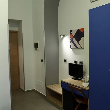 艾菲塔卡米利戴尔高富得利5号露台旅馆 招待所 斯培西亚