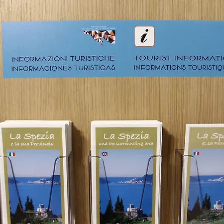 艾菲塔卡米利戴尔高富得利5号露台旅馆 4*