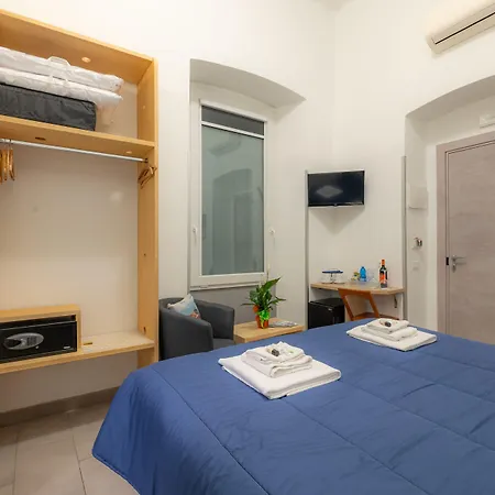 招待所 艾菲塔卡米利戴尔高富得利5号露台旅馆